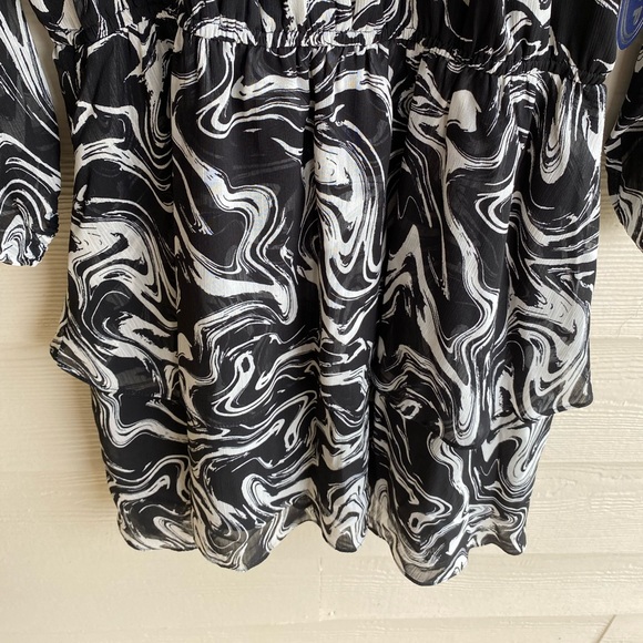 NWT Women’s Tiered Mini Dress with Smock Neck - Picture 4 of 8